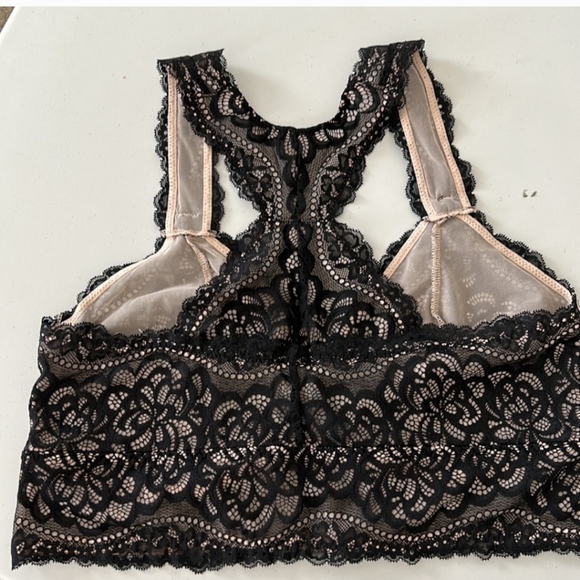 Racetrack Nylon Lace Bralette - Picture 3 of 5
